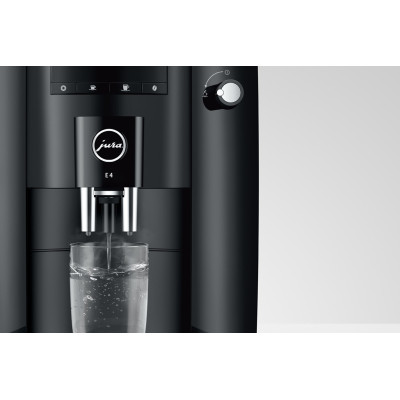 JURA E4 Piano Black € 739,- en gratis proefpakket nu scherp geprijsd