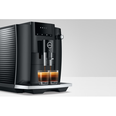 JURA E4 Piano Black € 739,- en gratis proefpakket nu scherp geprijsd